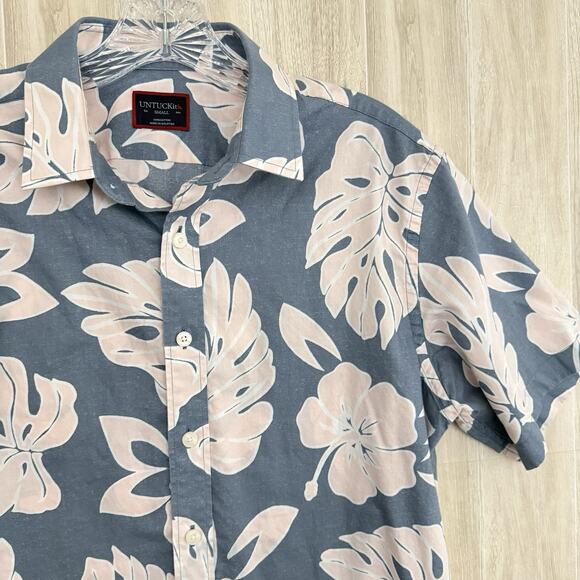 UNTUCKit Hawaiian Shirt Men’s Small Conero Palm Leaf Hibiscus Blue Pink Beach - Picture 5 of 13